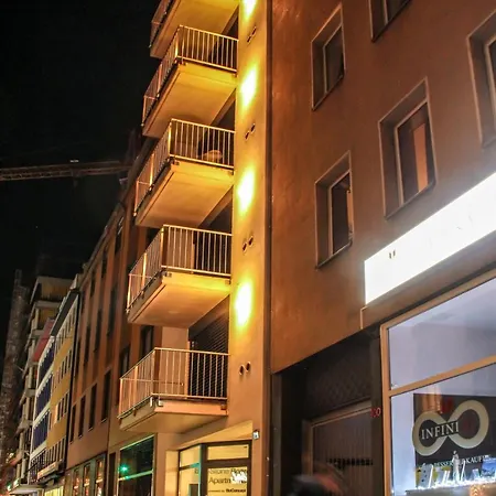 Bluestone Boarding Апарт-отель 4*