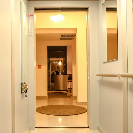 Bluestone Boarding Apartmanhotel