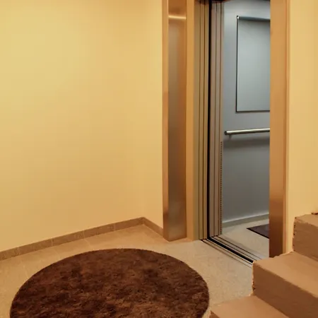 Bluestone Boarding Aparthotel 4*