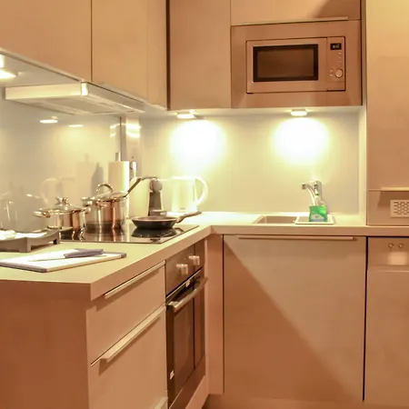 Bluestone Boarding Apartmanhotel Düsseldorf