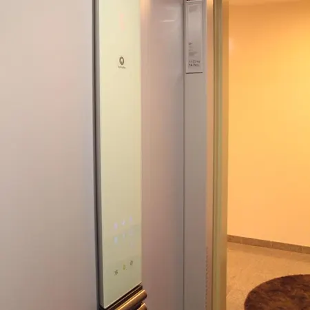 מלון דירות Bluestone Boarding 4*