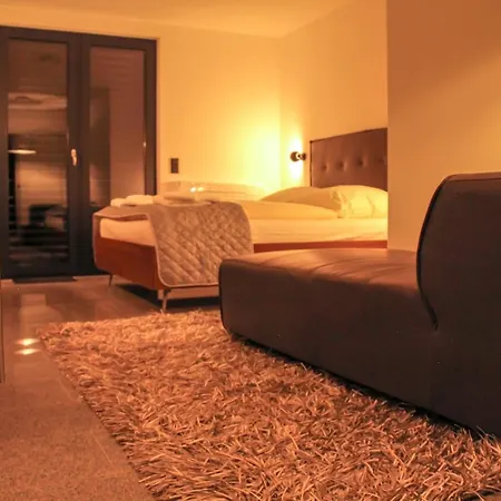 Bluestone Boarding 4* דיסלדורף