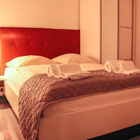 Bluestone Boarding 4* Dusseldorf