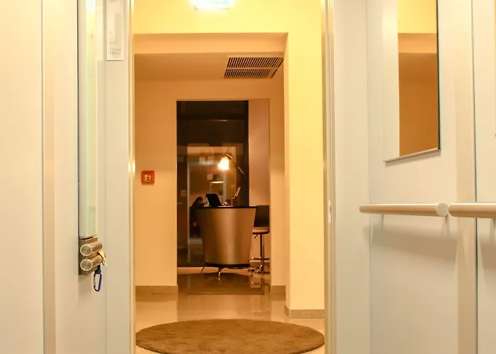 Bluestone Boarding Apartahotel