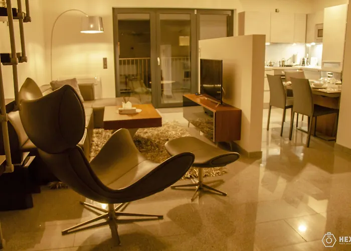 Bluestone Boarding 4*