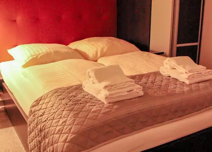 Bluestone Boarding 4*