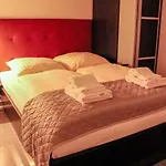 بلوستون بوردينغ 4*
